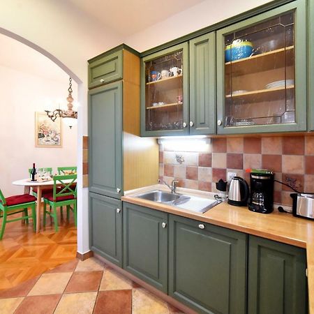 Apartment Tatjana Загреб Экстерьер фото