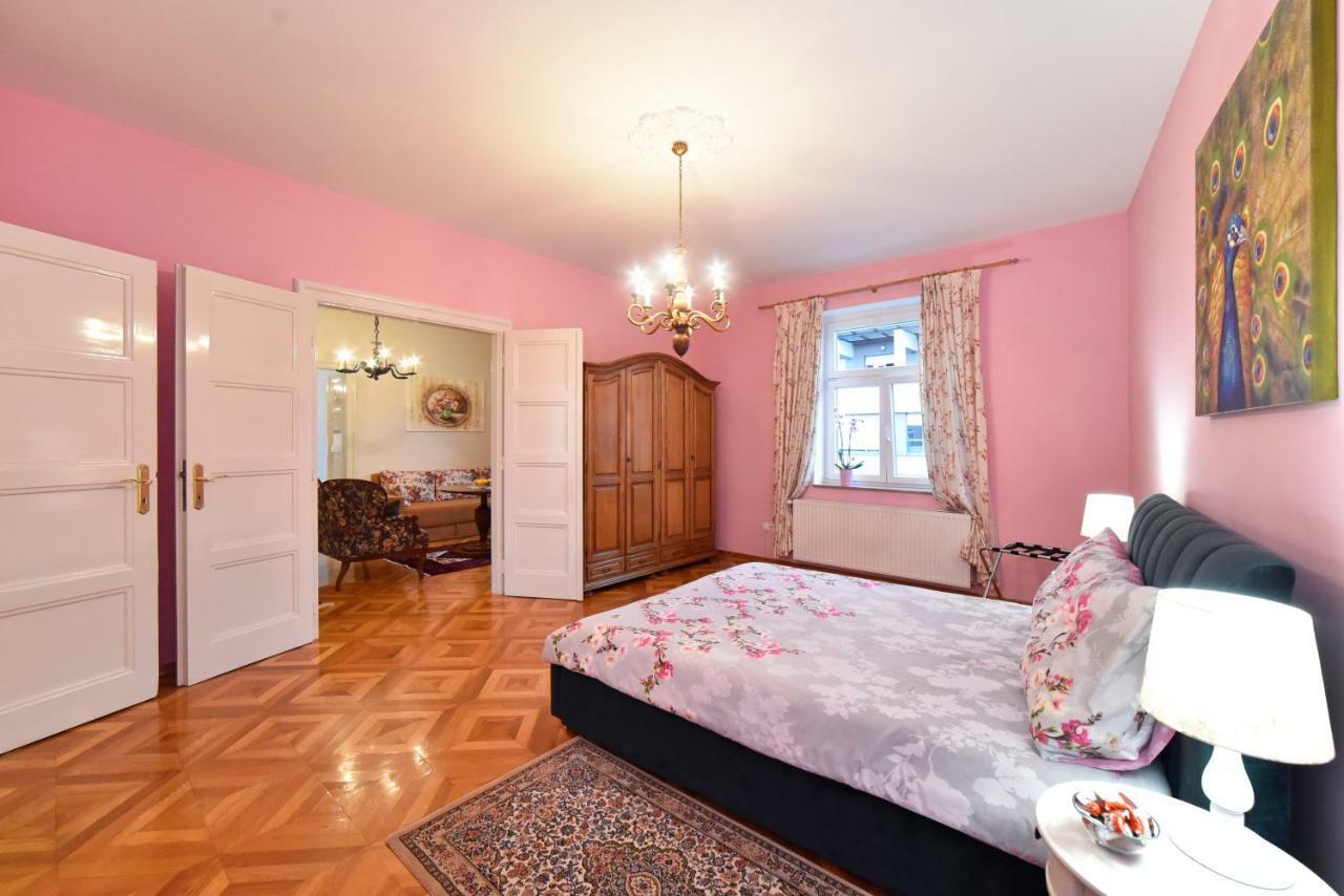 Apartment Tatjana Загреб Экстерьер фото